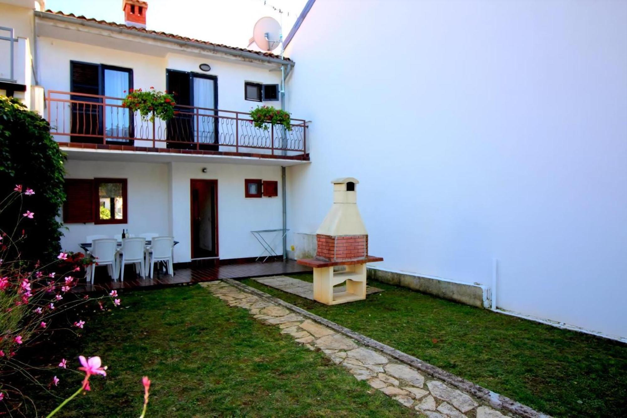 Palma In Strandnaehe Mit Garten Grill